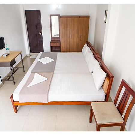 Kay Kay Residency Villa Kochi Buitenkant foto